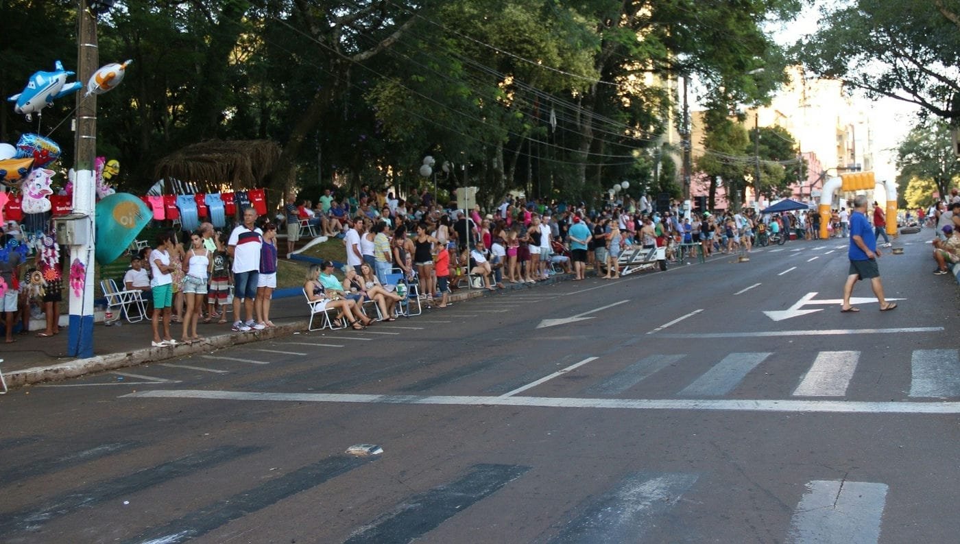 Carazinho comemora aniversário com grande público
