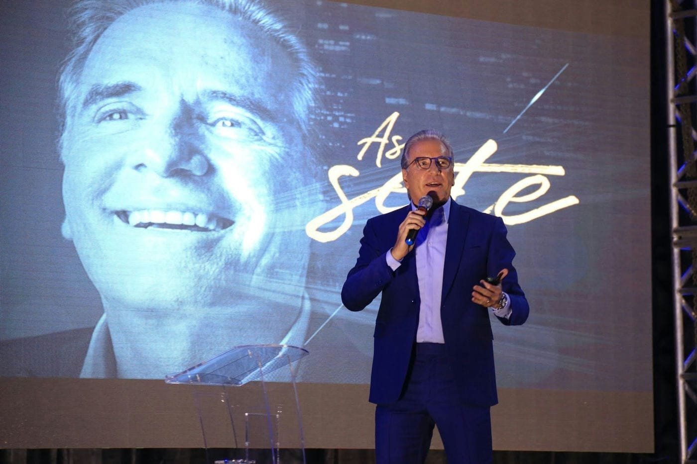 Roberto Justus palestra na primeira noite do Business Connection