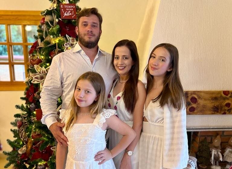 Em vídeo especial, Maria Antônia e Maria Gabi fazem retrospectiva de 2023 e celebram conquistas com a família