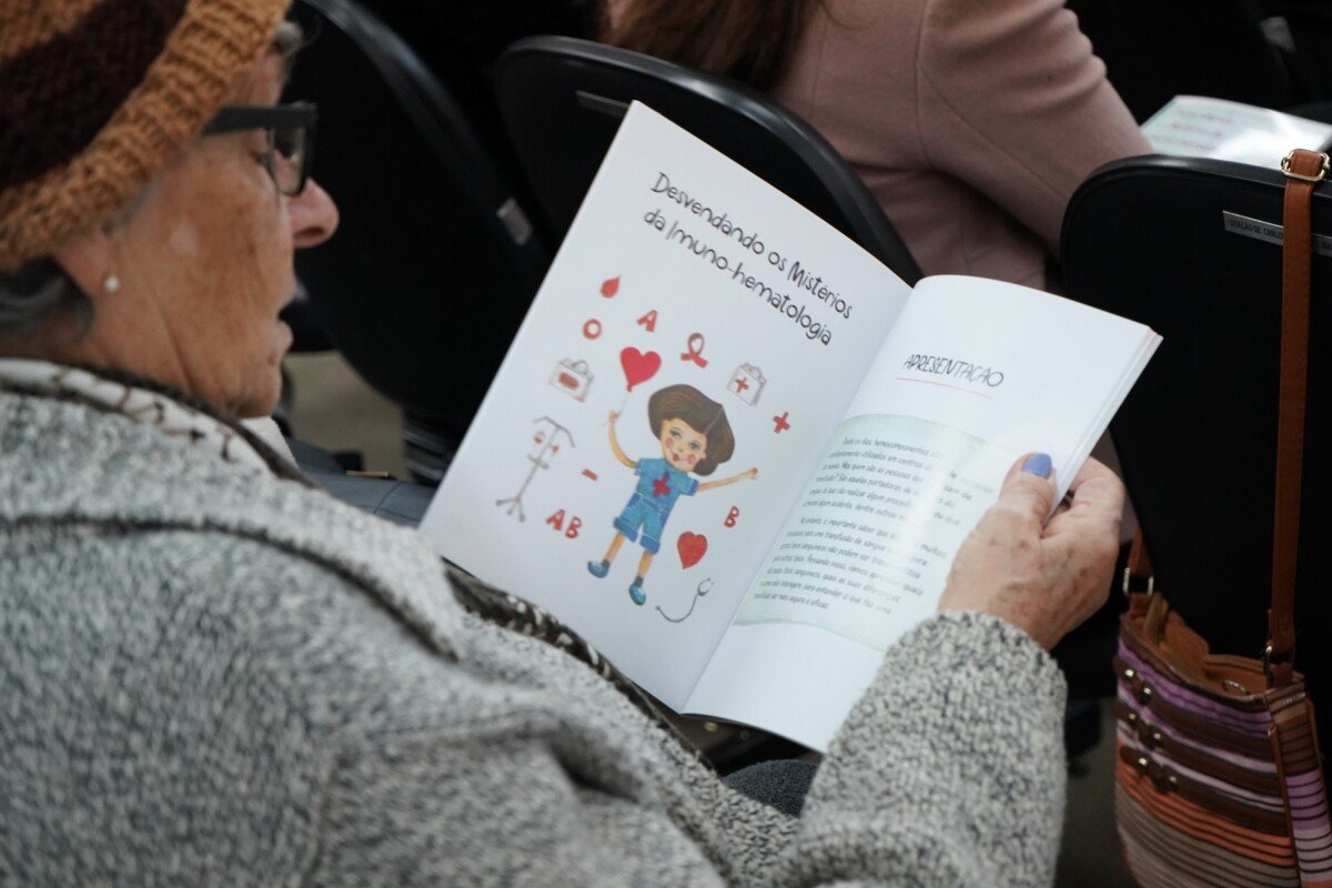 Lançamento de livro sobre Doação de Sangue marca o Junho Vermelho