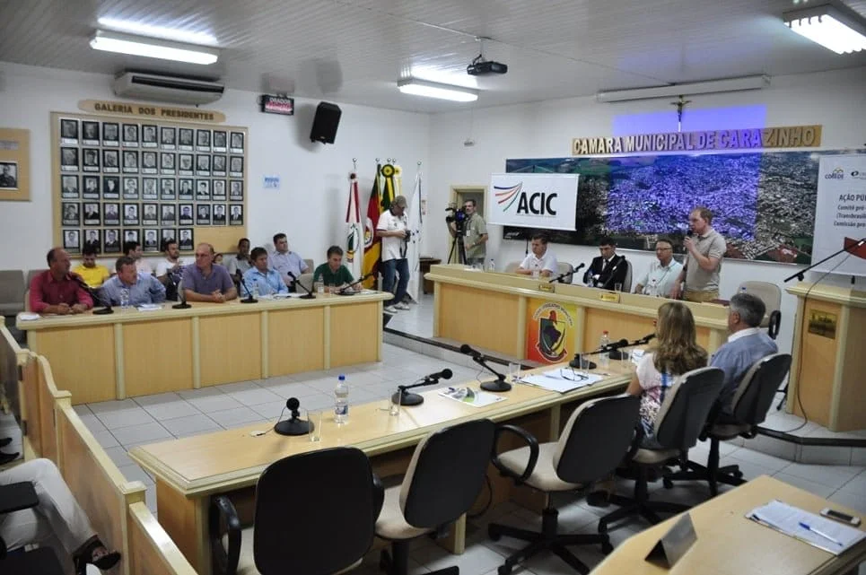 Lideranças regionais se reúnem em Carazinho em busca de melhorias nas BRs 153 e 285