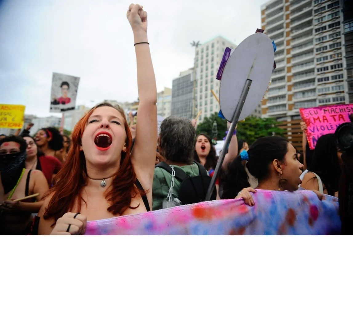 A BUSCA PELA EFETIVIDADE DO DIREITO DA MULHER