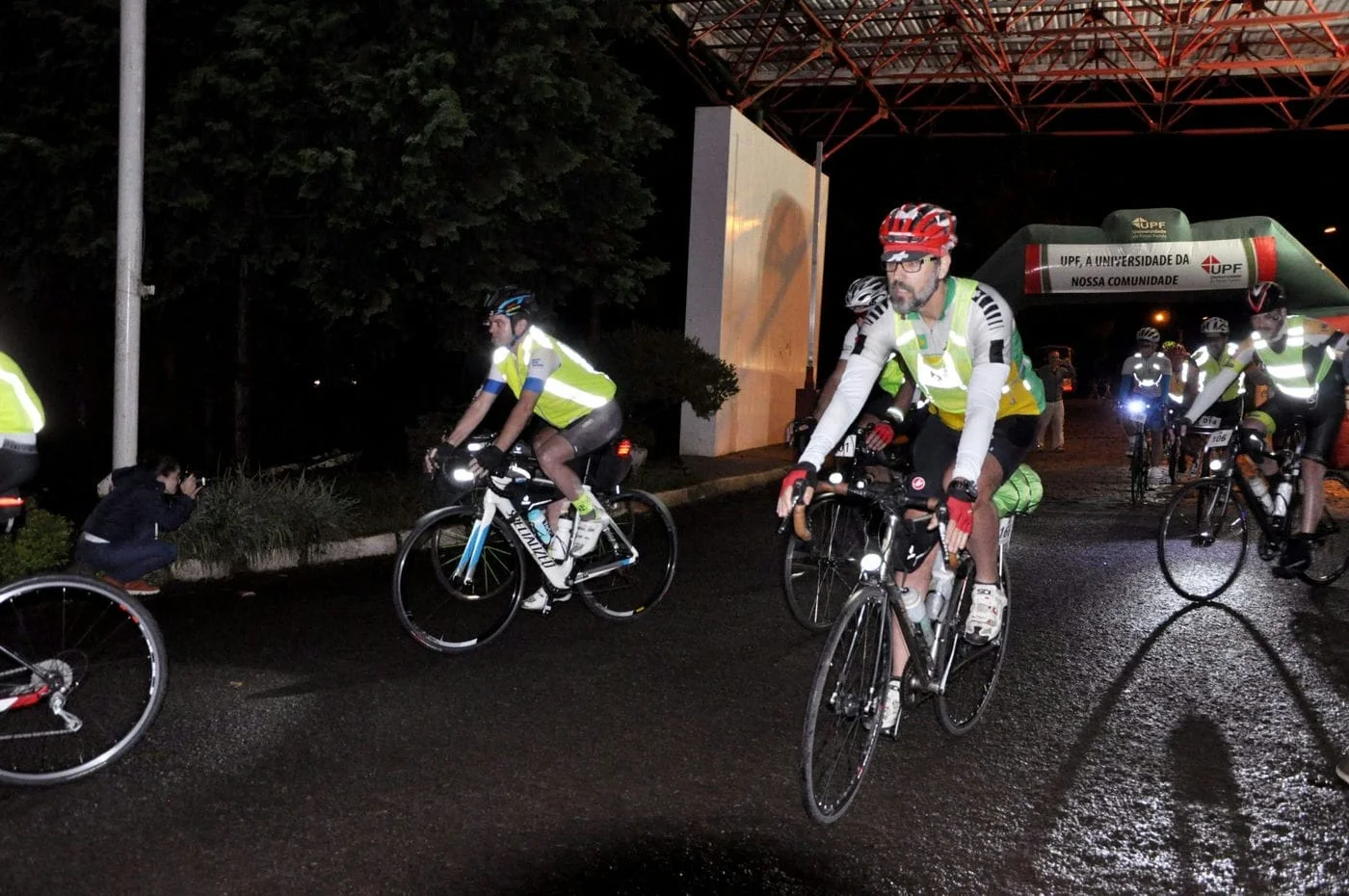 Ciclistas partem de Passo Fundo a Torres no Brevet de 1.000km do AudaxPF/UPF