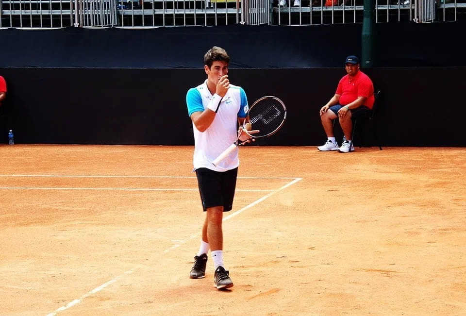 Orlando Luz conquista seu primeiro título profissional na República Tcheca