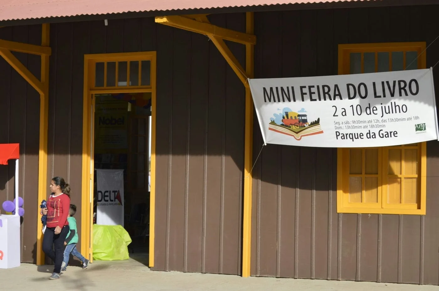 Mini Feira do Livro segue com programação em Passo Fundo