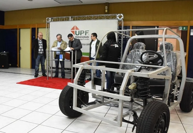 Carro elétrico será desenvolvido na UPF