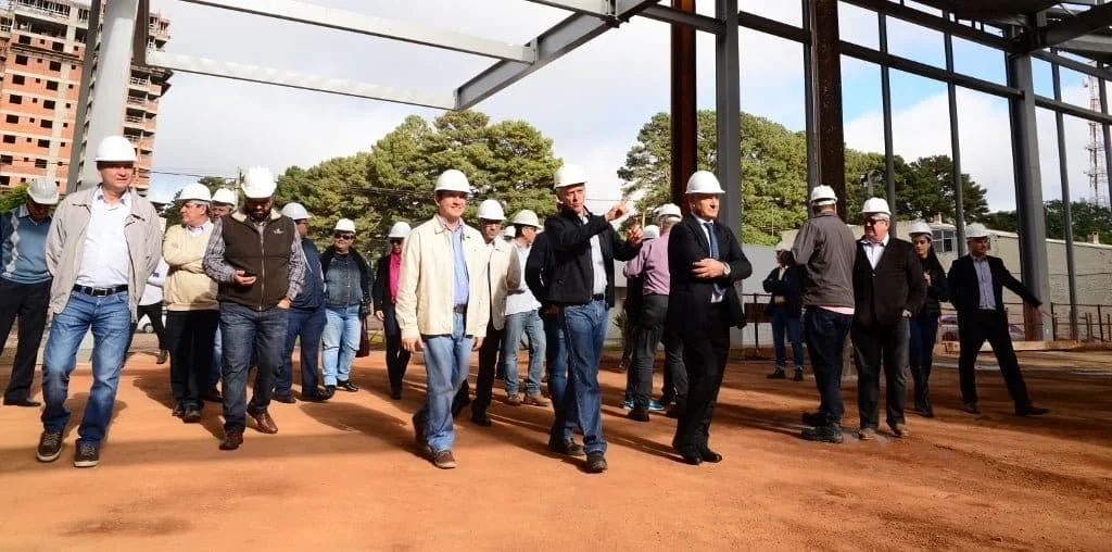 Passo Fundo Shopping recebe prefeito, secretários e imprensa para visita técnica