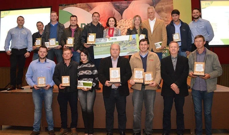 Cotrijal e Syngenta premiam produção recorde de soja e trigo