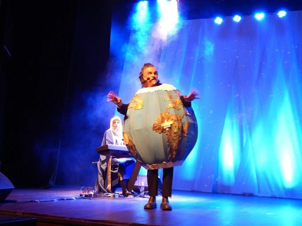 Espetáculo Sbornia KontraTracka comemorou 1 ano de novo SESC