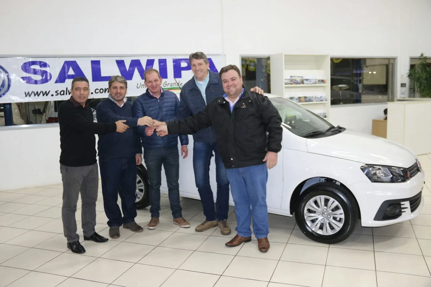 Salwipa entrega automóvel do Consórcio Solidário ao HCC