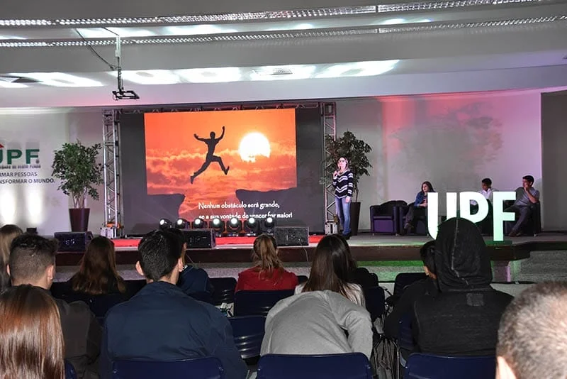 UPF recepciona novos alunos