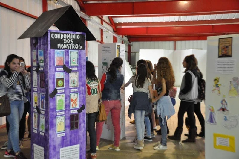 Centenas de alunos participam do Jornalendo em Passo Fundo/RS
