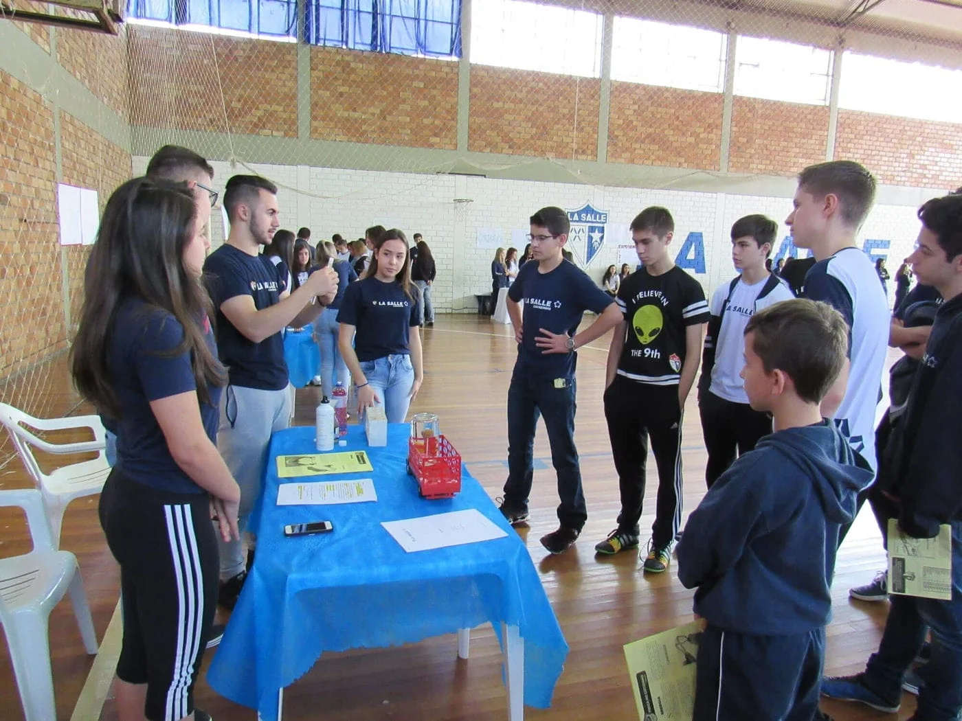 La Salle promove a 1ª EXPOFÍSICA