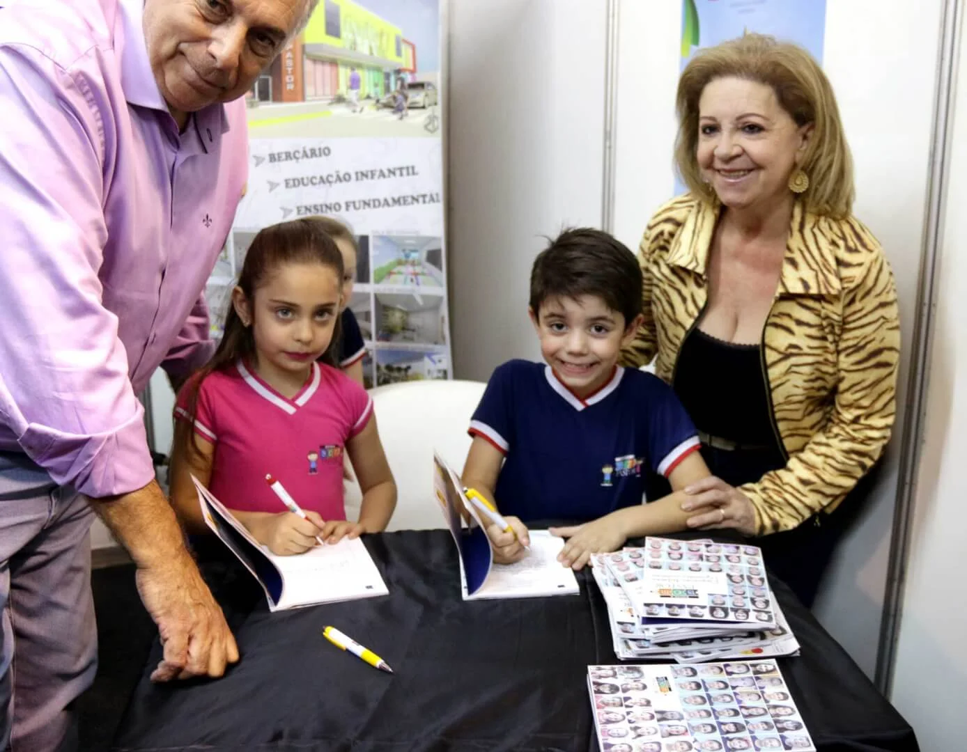 Escola Bom Pastor lança livro durante a 8ª Jornadinha Nacional de Literatura