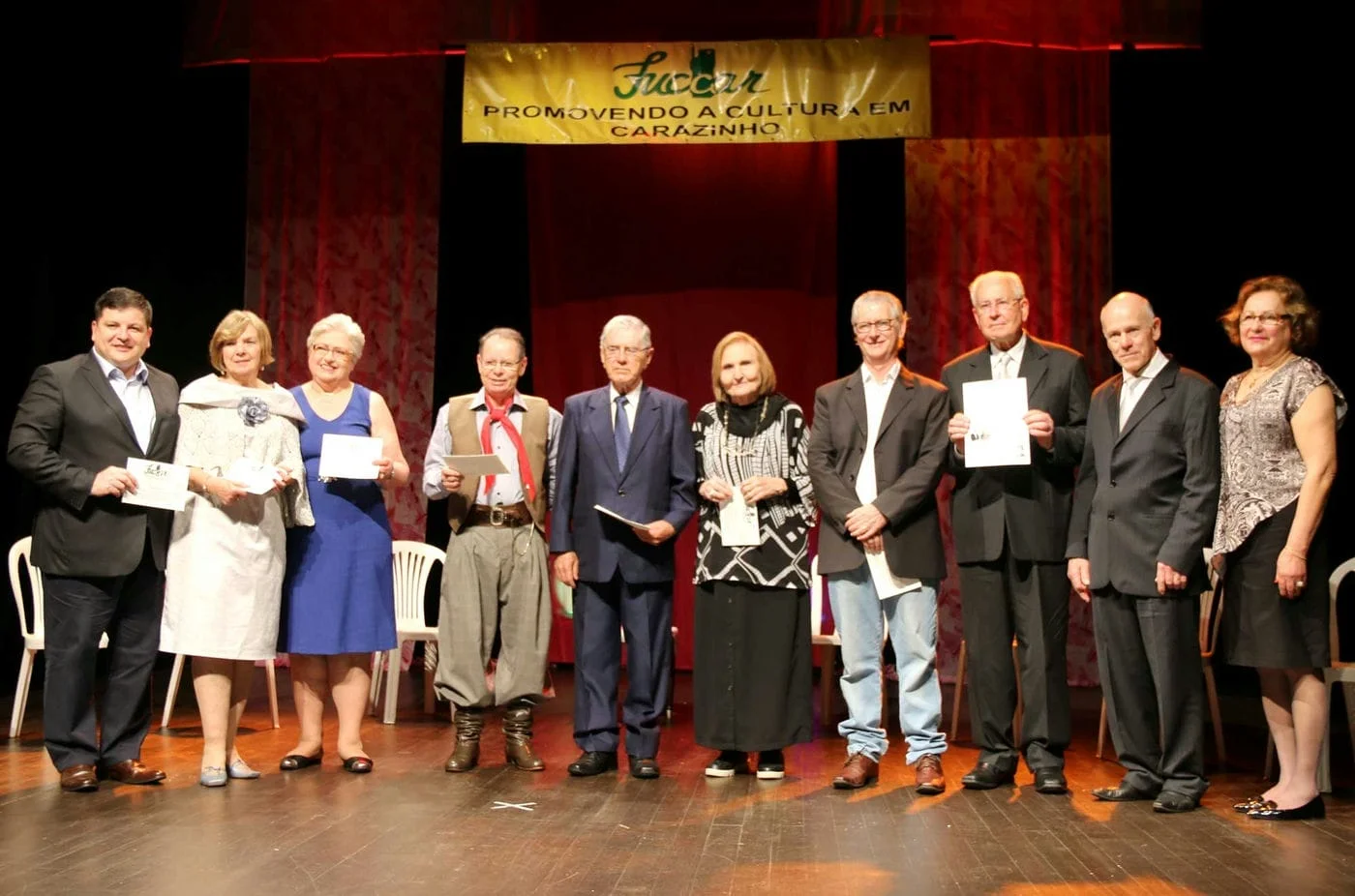 Fuccar comemora 20 anos com noite de música e homenagens