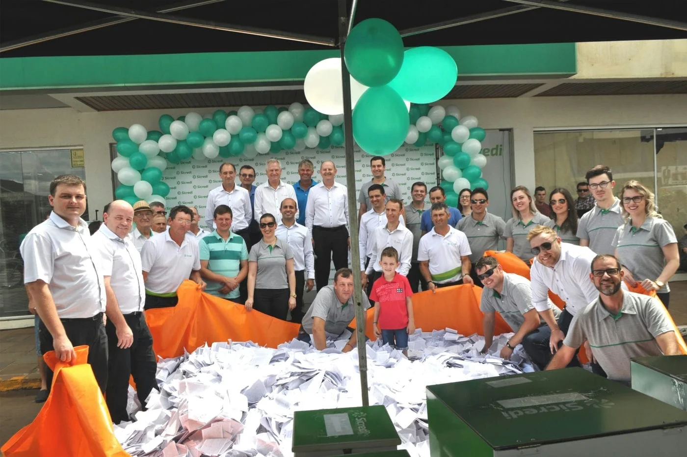 Carazinhense é contemplado com carro 0km na Promoção Coopere e Ganhe da Sicredi