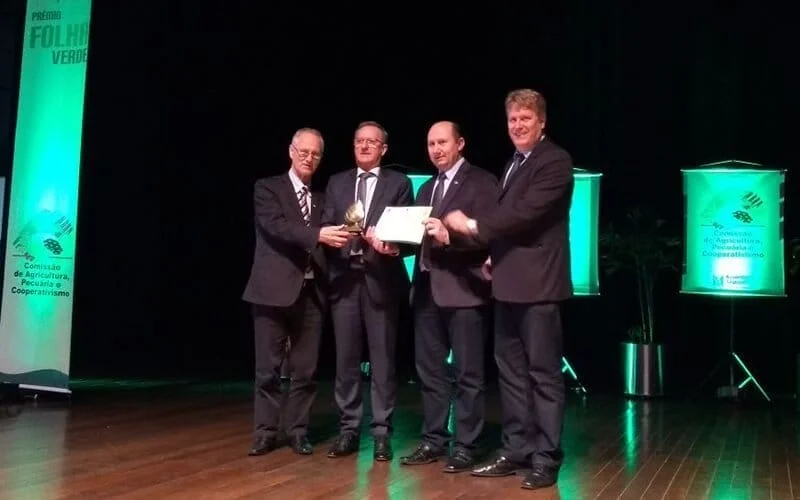 Cotrijal é homenageada com o Prêmio Folha Verde