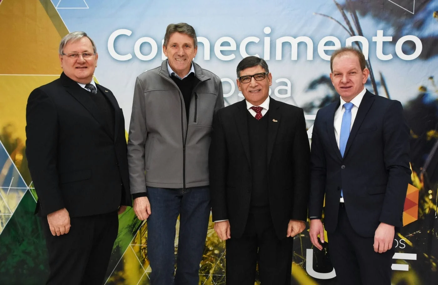 Ideias na mesa: reitor da UPF fala sobre educação em reunião-almoço da ACIC Carazinho