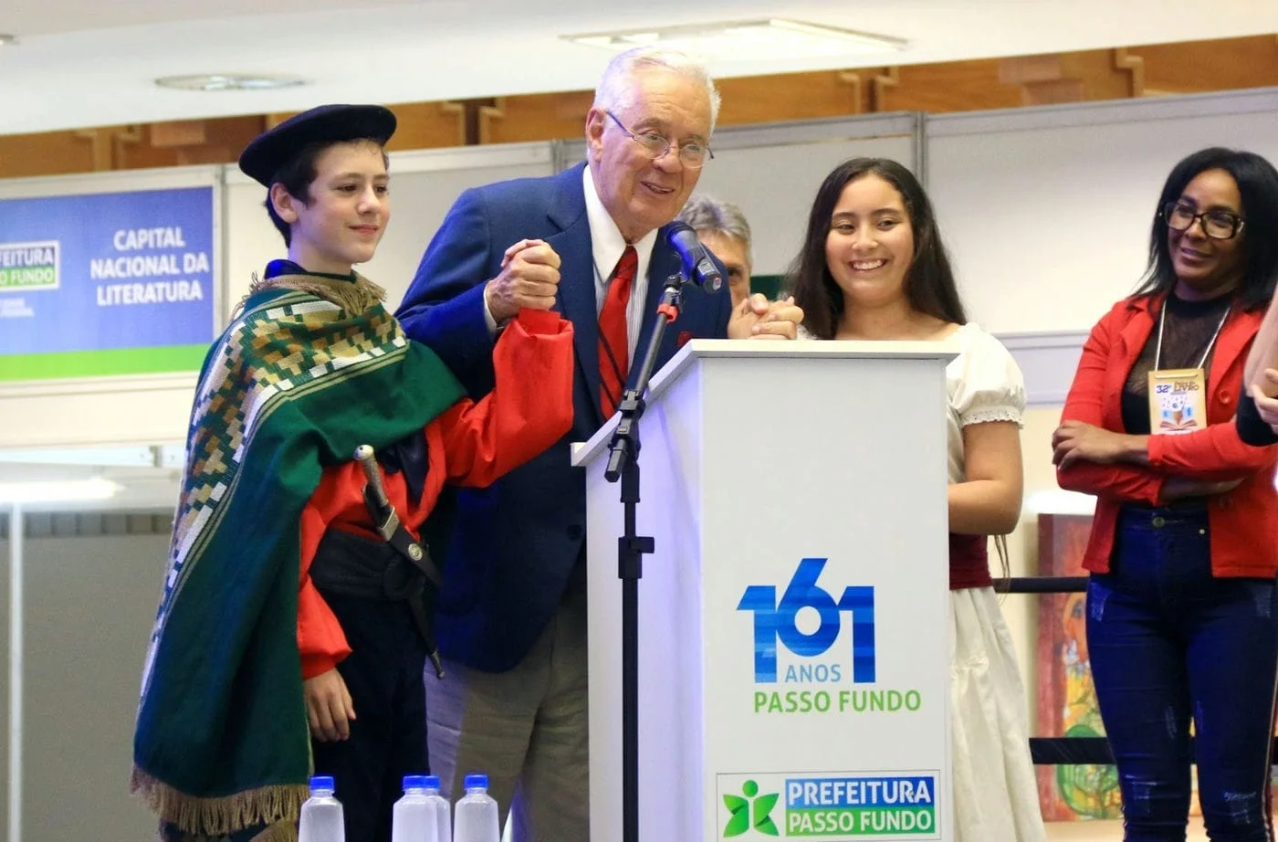 32ª Feira do Livro de Passo Fundo se inicia