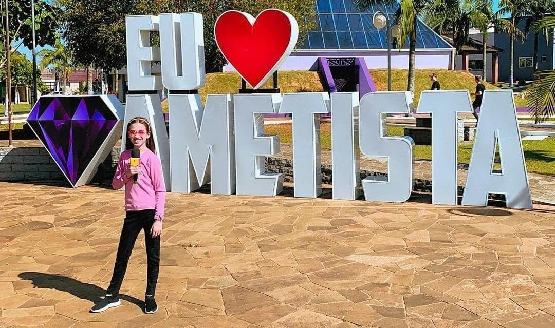 Maria Gabi visita Ametista do Sul em novo episódio de “Ser Criança”