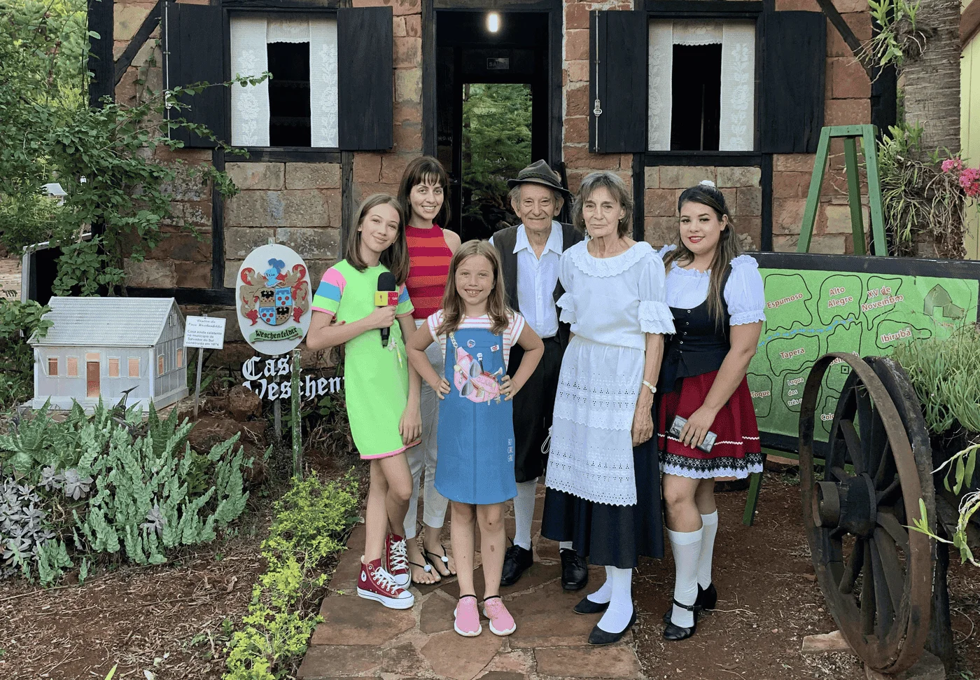 Em novo episódio do Ser Criança, Maria Gabi explora a Rota das Terras Encantadas em Selbach