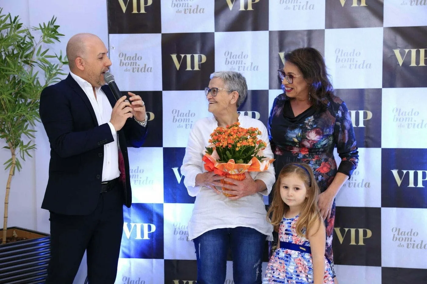 Edição especial do Nhoque da Fortuna celebra o aniversário de 29 anos da Revista Contato VIP