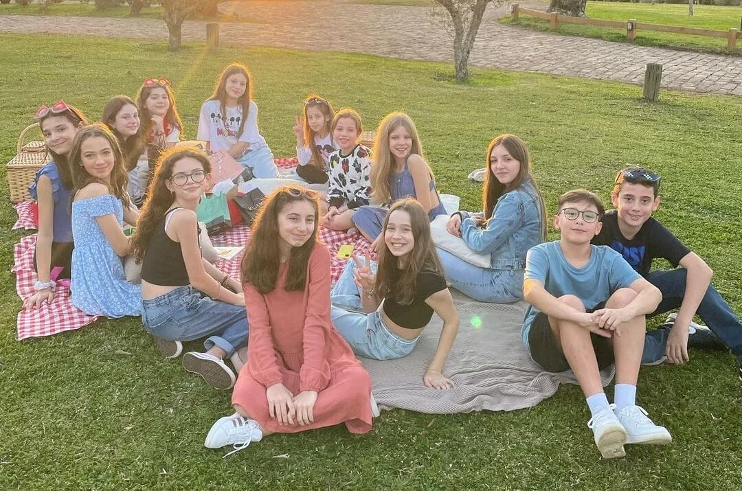 Maria Gabi celebra aniversário de 12 anos