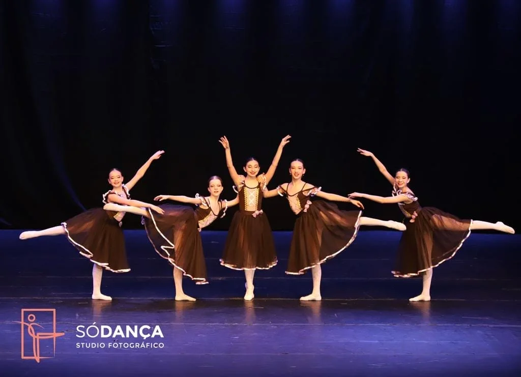 Marias participam do Festival de Dança de Joinville