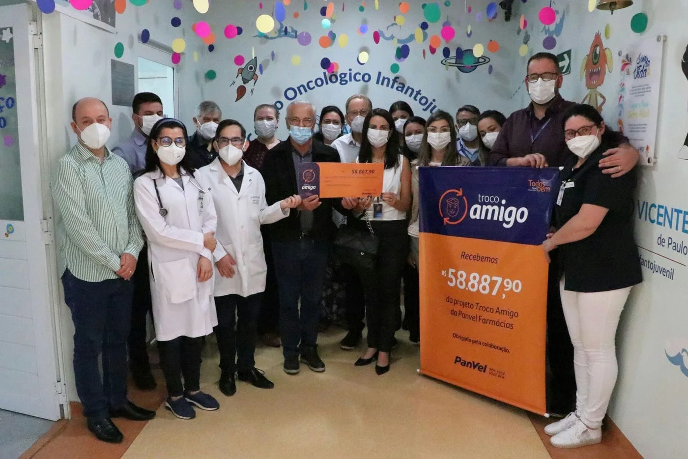 Centro Oncológico Infantojuvenil recebe doação do Troco Amigo da Panvel