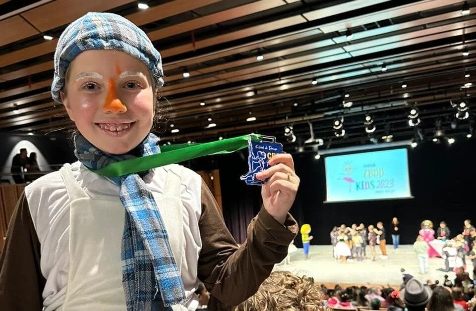 Coreografia com Maria Antônia é destaque em importante festival de dança brasileiro