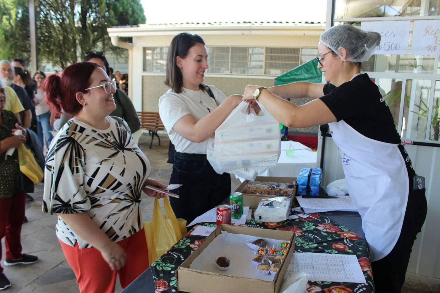 Ingressos para Cachorro-quente Solidário da APAE estão à venda