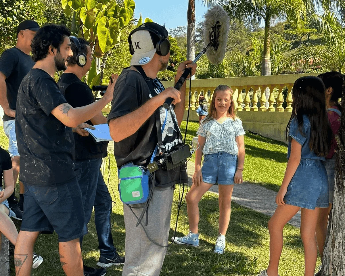 “Enigma” estrelado por Maria Antônia e Maria Gabi tem novo trailer divulgado