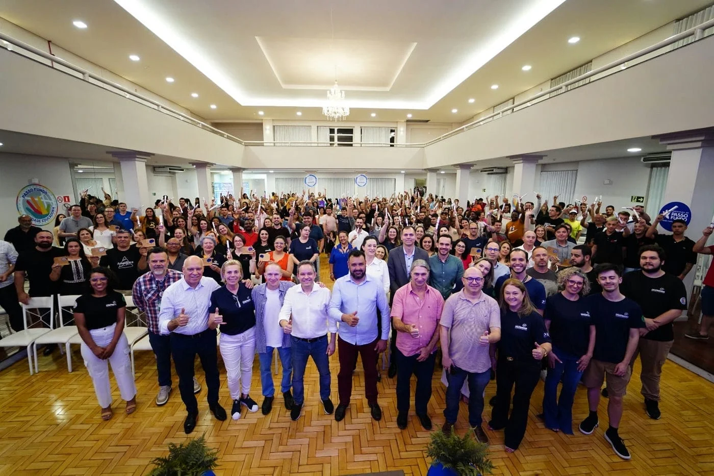 Escola das profissões forma mais 700 alunos