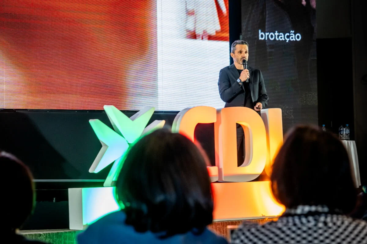 CEO da UNA Construtora, Cristiano Basso compartilha trajetória em Reunião Almoço da CDL