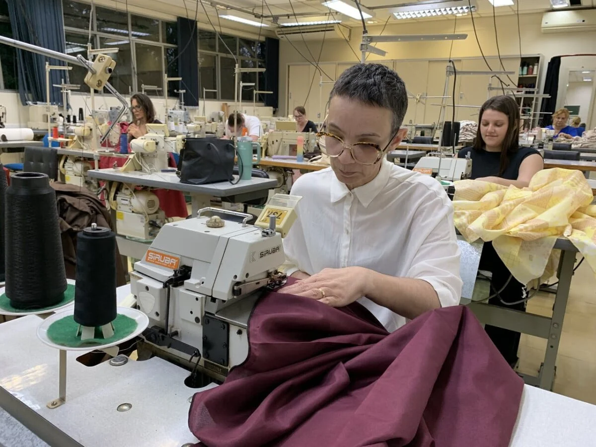 Curso de Moda da UPF produz mais de 700 lençóis e cobertores para ajudar vítimas das enchentes