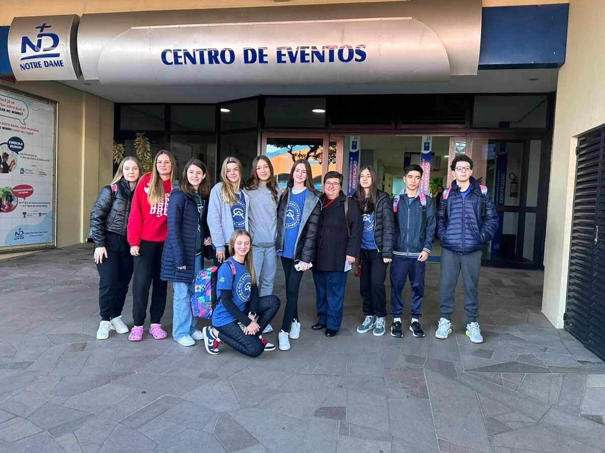 Maria Gabi embarca em intercâmbio de estudos 30 dias no Canadá