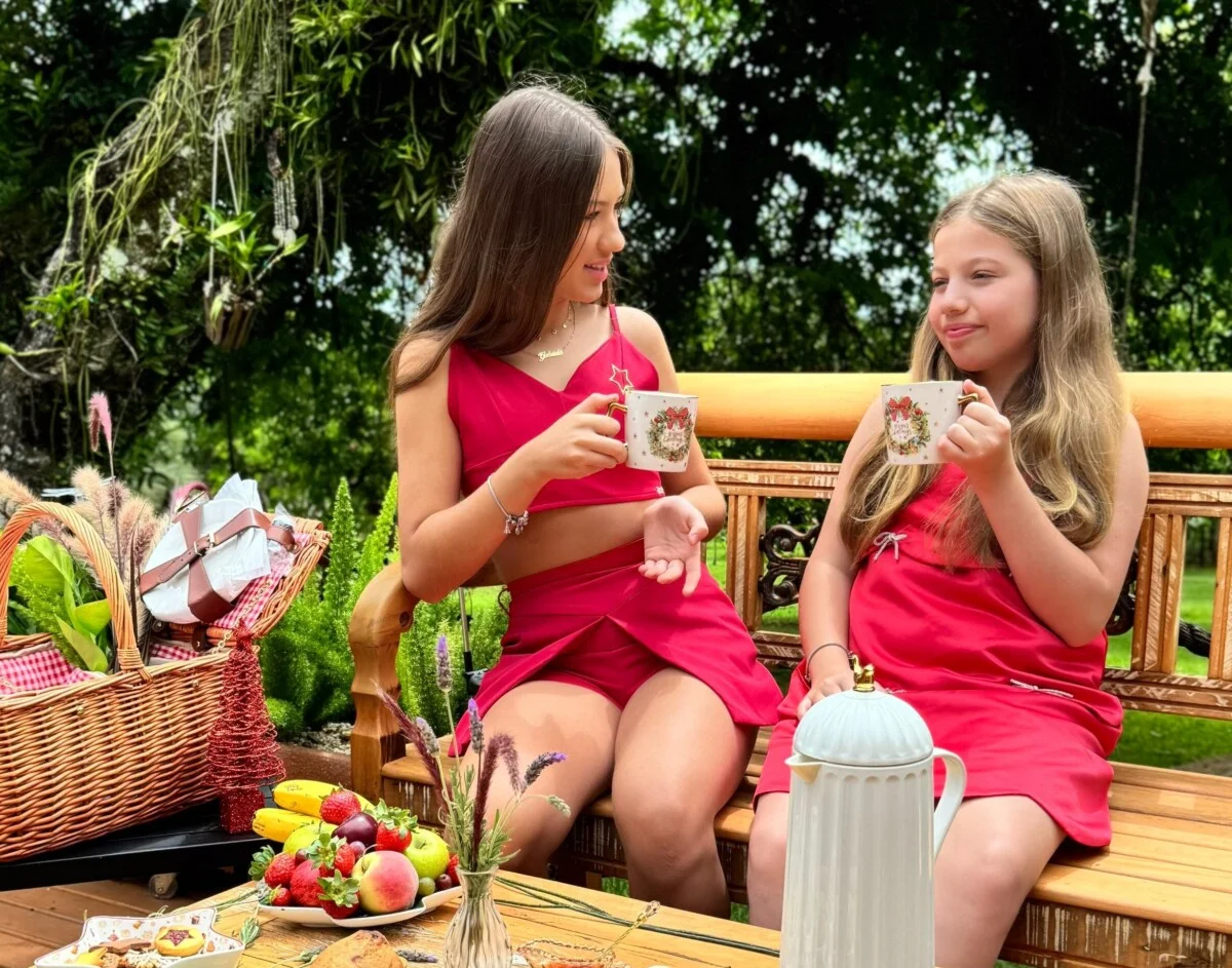 Maria Antônia e Maria Gabi se despedem de 2024 em vídeos especiais