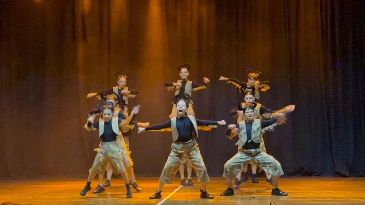 Dança que emociona e conquista – Maria Antônia participa do Festival Baillar 35 anos