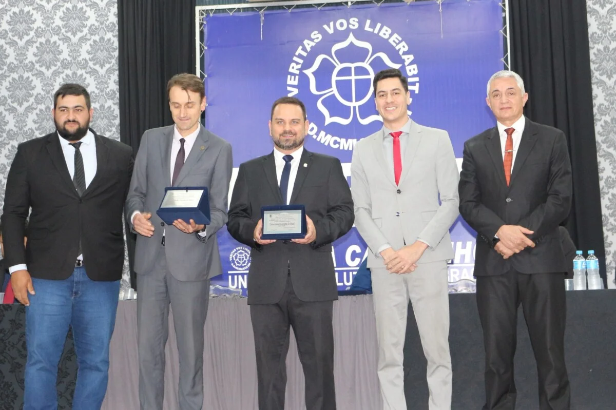 Noite de homenagens para o aniversário de 25 anos da Ulbra Carazinho