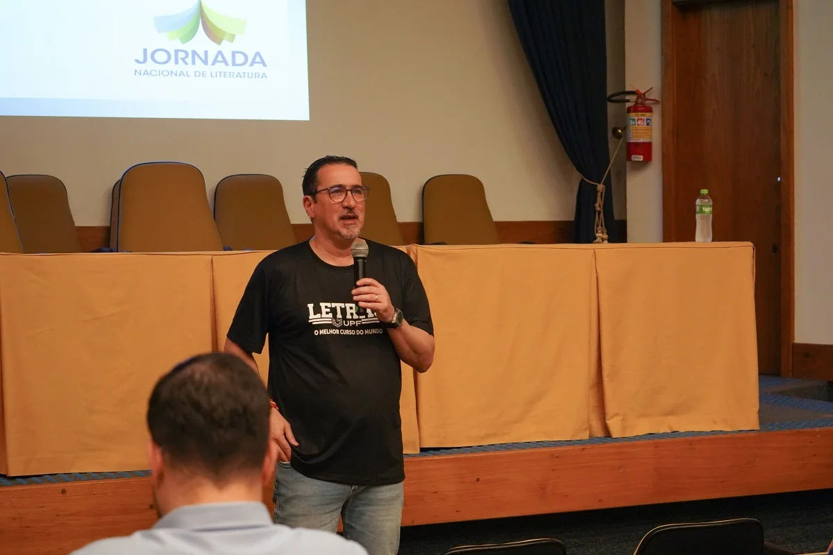 Círculos de Reflexão reúnem professores para pensar as ações de formação de leitores