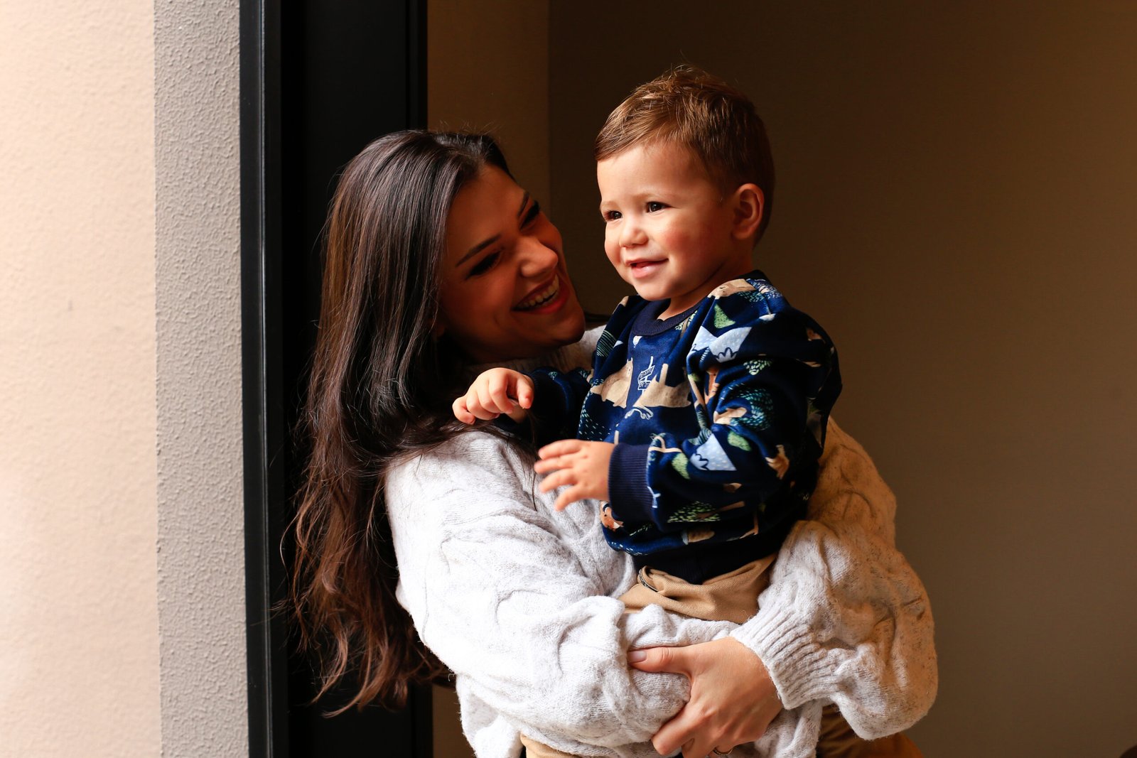 “Ser mãe é responsabilidade com amor” - Nayara Farias