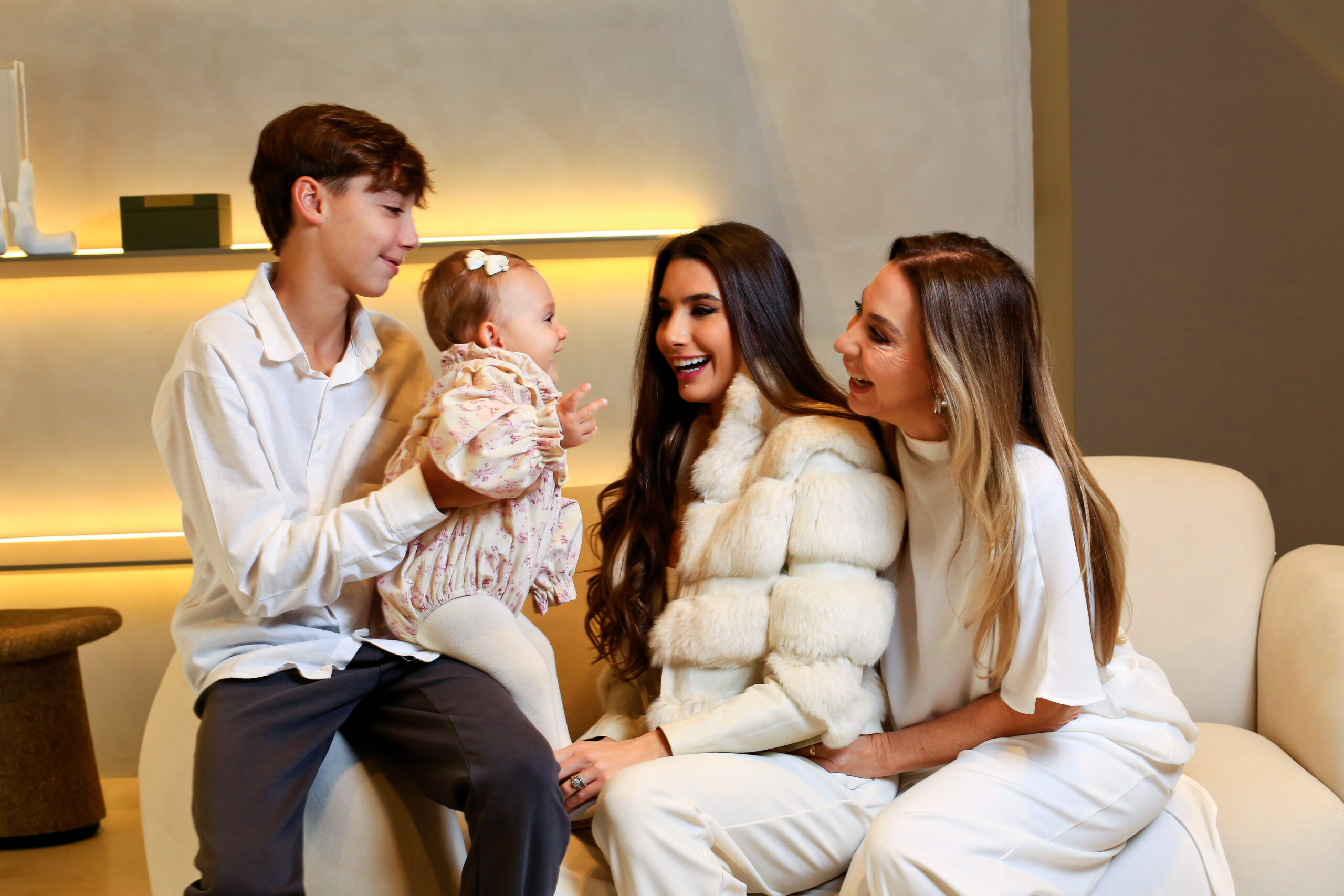 “Ser mãe tem muito a ver com presença, cuidado atento e formação de valores” - Cynthia Martini
