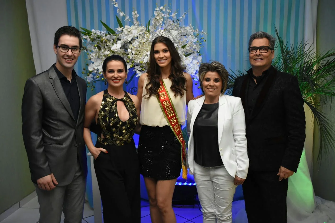O corpo de jurados foi composto pelo cirurgião plástico Rafael Ceita Nunes, a consultora de moda e estilo Mara Lauxen, a coiffure Adriana Pinto, a Miss Rio Grande do Sul 2016 Letícia Borghetti Kuhn e pelo colunista social Bebeto de Azevedo